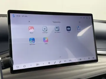 ATTO 3 62kWh Design SOH 98% panorama dach Leer E