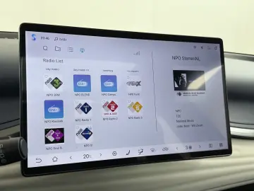 ATTO 3 62kWh Design SOH 98% panorama dach Leer E