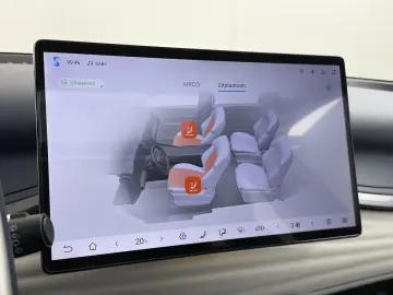 ATTO 3 62kWh Design SOH 98% panorama dach Leer E