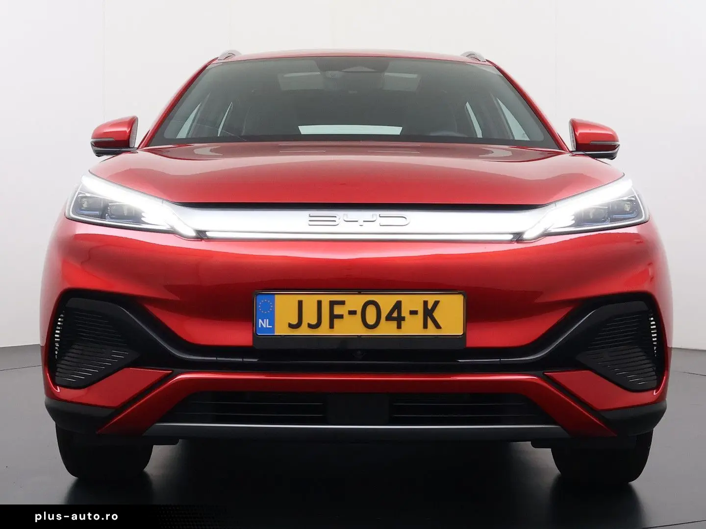 ATTO 3 62kWh Design SOH 98% panorama dach Leer E