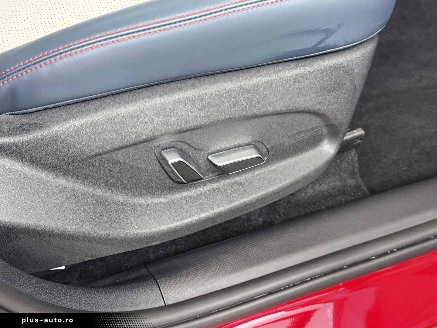 ATTO 3 62kWh Design SOH 98% panorama dach Leer E