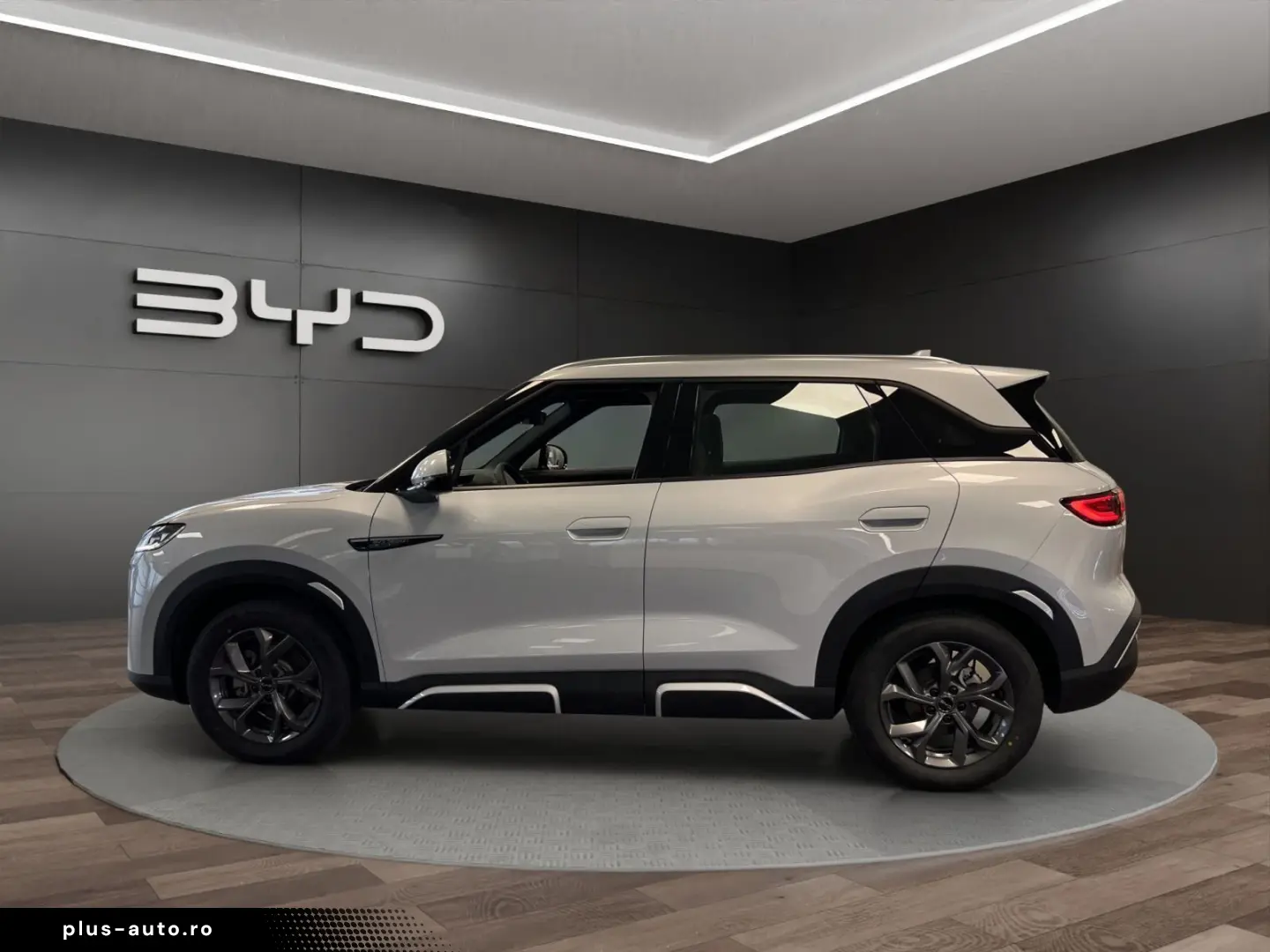 Atto 2 Boost LED Navi Pano ACC Kamera DAB APP