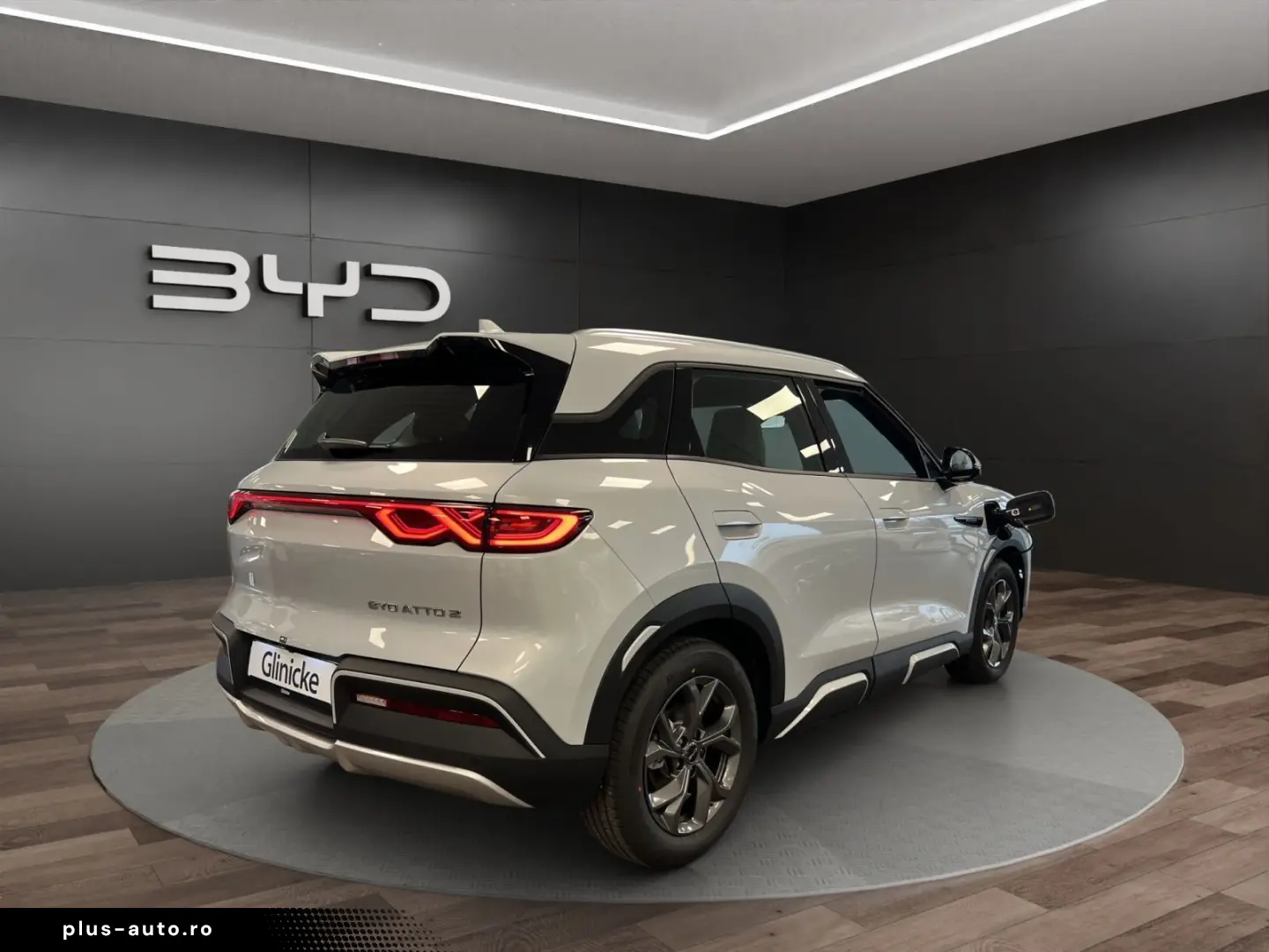 Atto 2 Boost LED Navi Pano ACC Kamera DAB APP