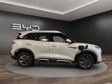 Atto 2 Boost LED Navi Pano ACC Kamera DAB APP