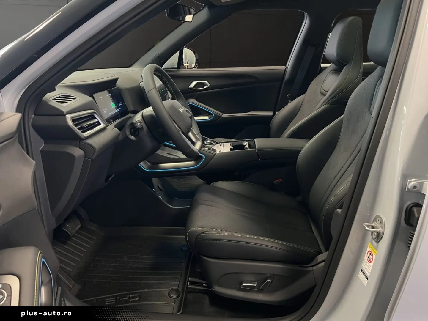 Atto 2 Boost LED Navi Pano ACC Kamera DAB APP