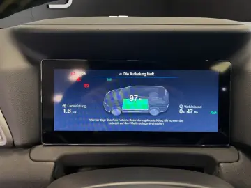 Atto 2 Boost LED Navi Pano ACC Kamera DAB APP