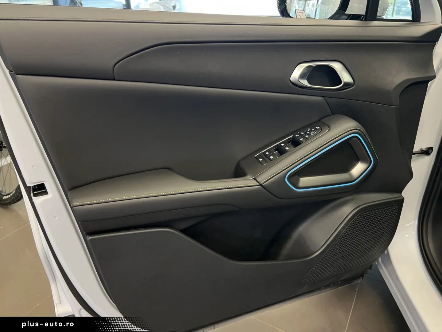 Atto 2 Boost LED Navi Pano ACC Kamera DAB APP