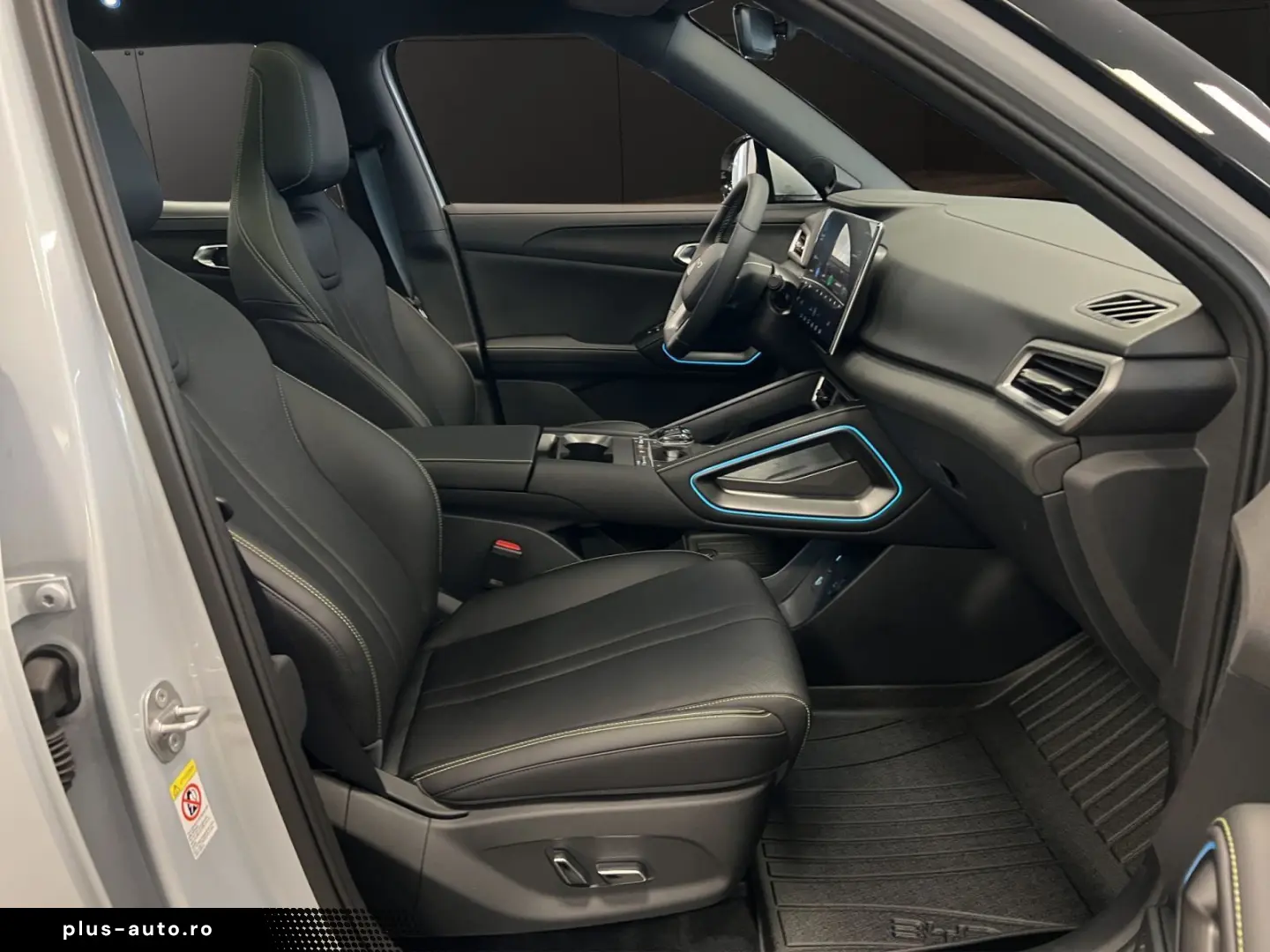 Atto 2 Boost LED Navi Pano ACC Kamera DAB APP