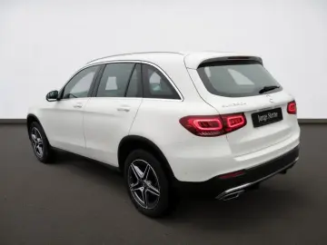 GLC 300 e 4M AMG Ambi 360  AHK Distr Memory MBUX