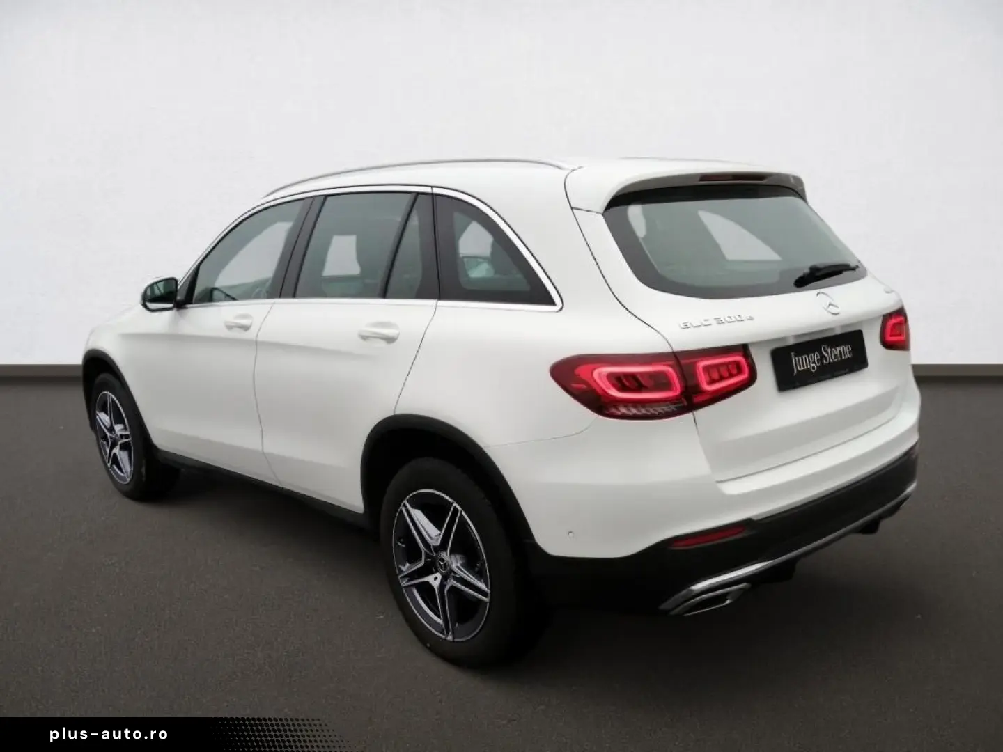 GLC 300 e 4M AMG Ambi 360  AHK Distr Memory MBUX