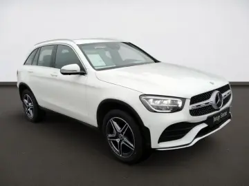 GLC 300 e 4M AMG Ambi 360  AHK Distr Memory MBUX