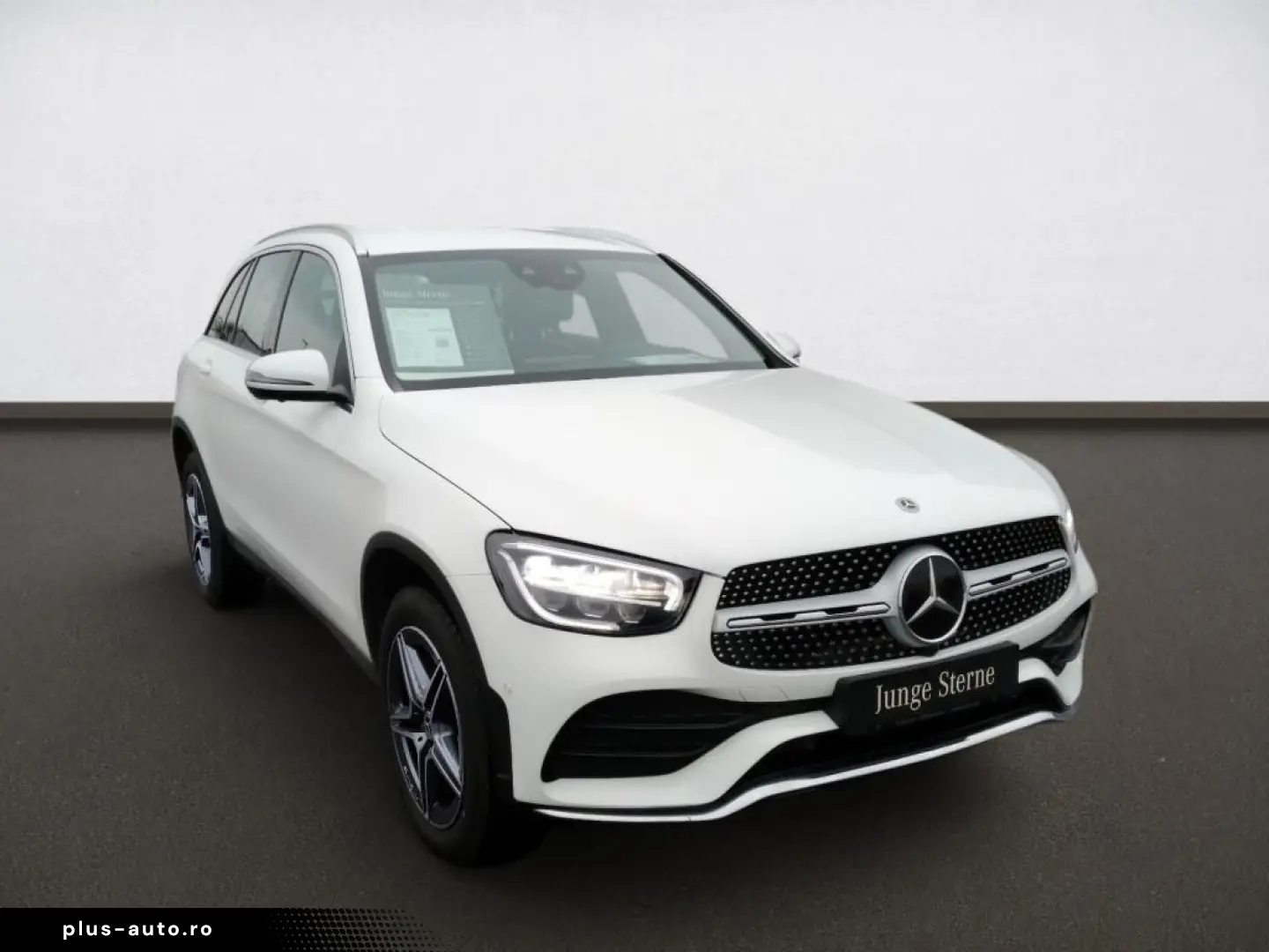 GLC 300 e 4M AMG Ambi 360  AHK Distr Memory MBUX