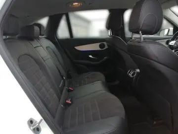 GLC 300 e 4M AMG Ambi 360  AHK Distr Memory MBUX