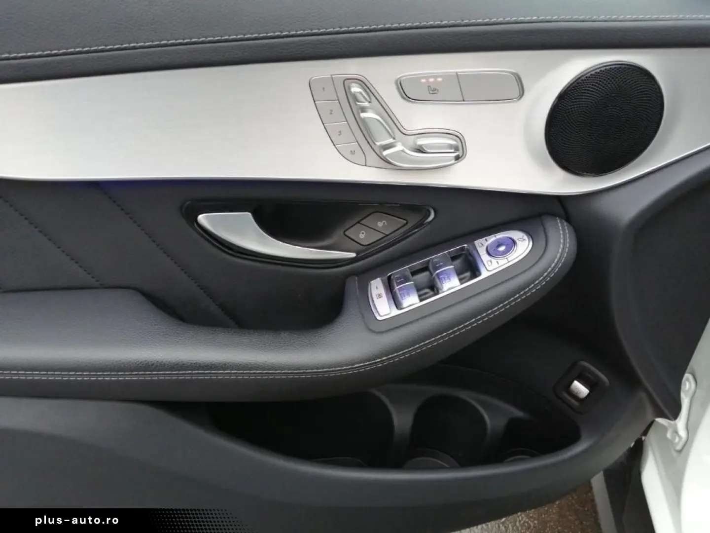 GLC 300 e 4M AMG Ambi 360  AHK Distr Memory MBUX