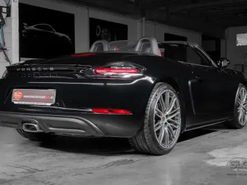 Boxster 718 Manual 20  Turbo PDLS New Condition