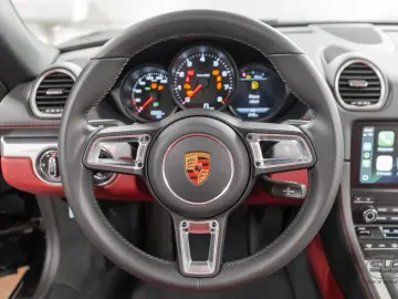 Boxster 718 Manual 20  Turbo PDLS New Condition