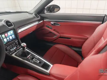 Boxster 718 Manual 20  Turbo PDLS New Condition