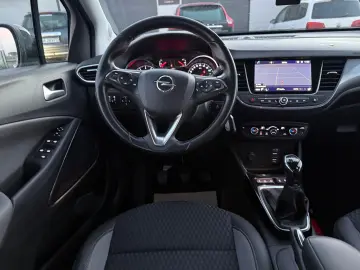 Opel  Crossland X 1.2 Turbo INNOVATION
