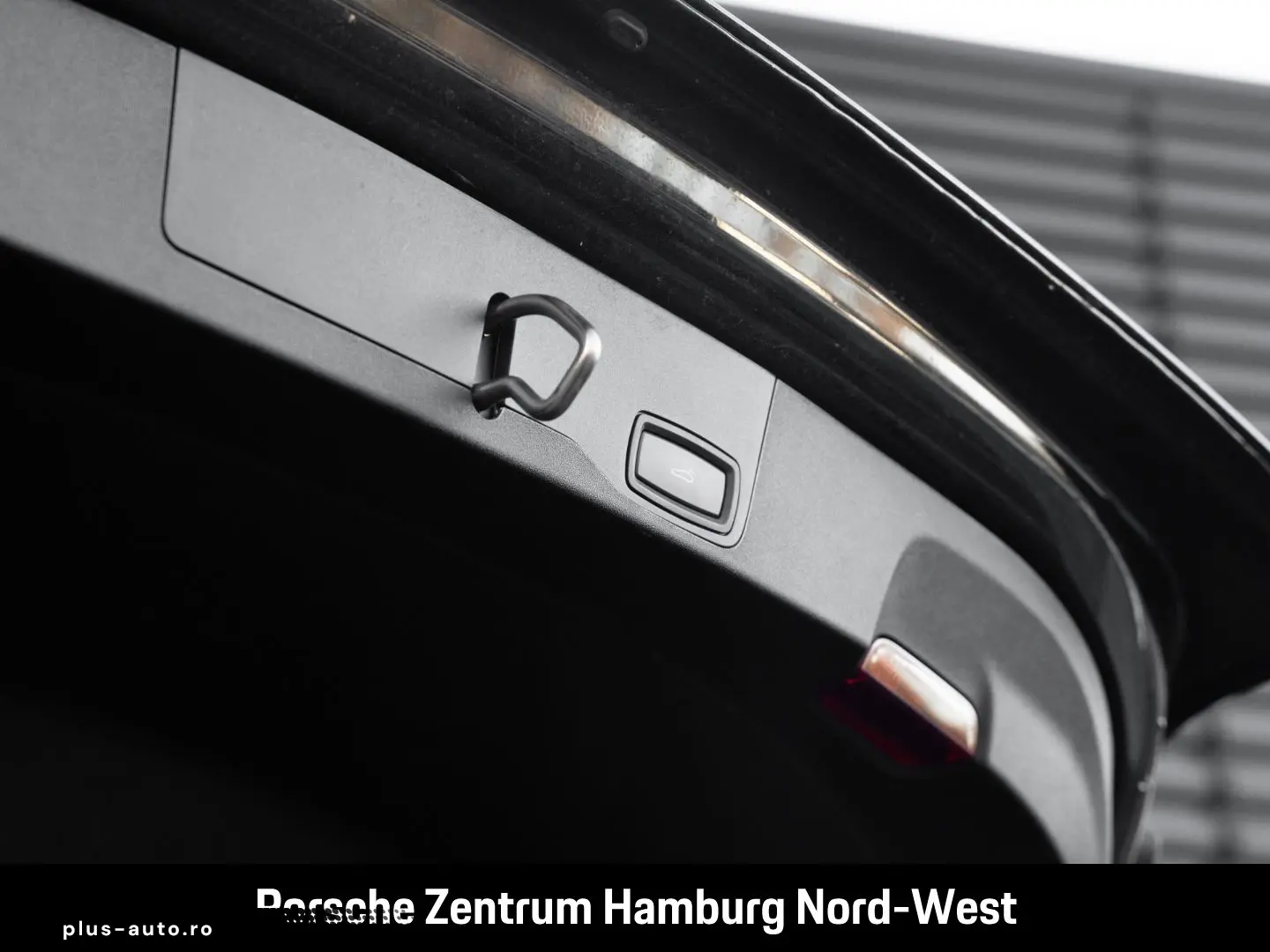 Taycan 4 Cross Turismo Panorama Burmester