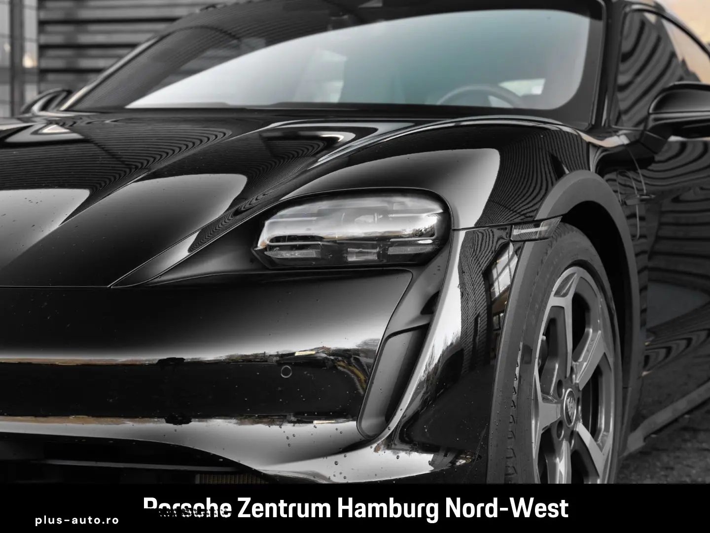 Taycan 4 Cross Turismo Panorama Burmester