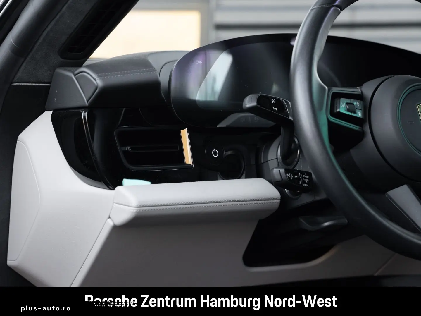 Taycan 4 Cross Turismo Panorama Burmester