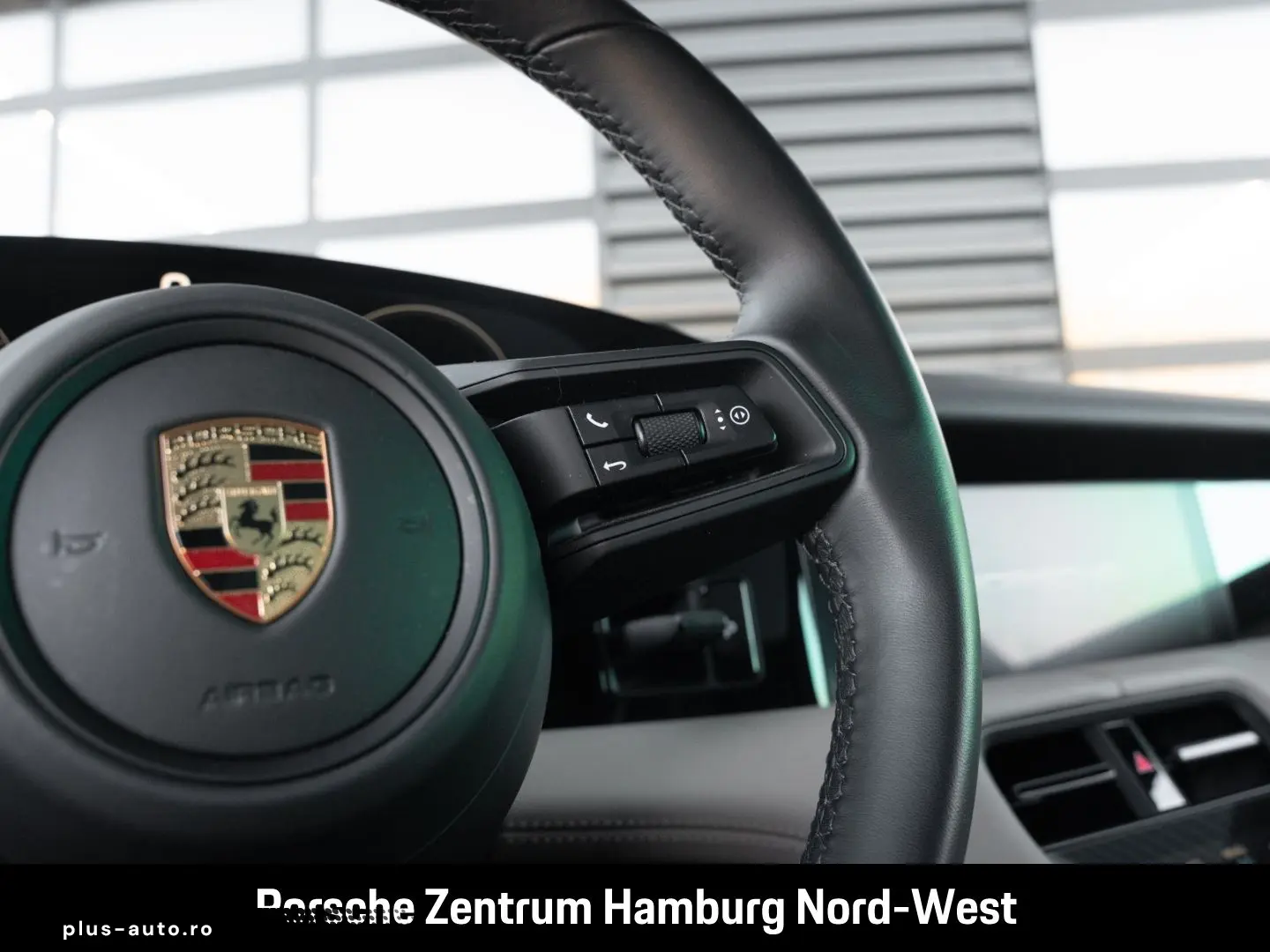 Taycan 4 Cross Turismo Panorama Burmester