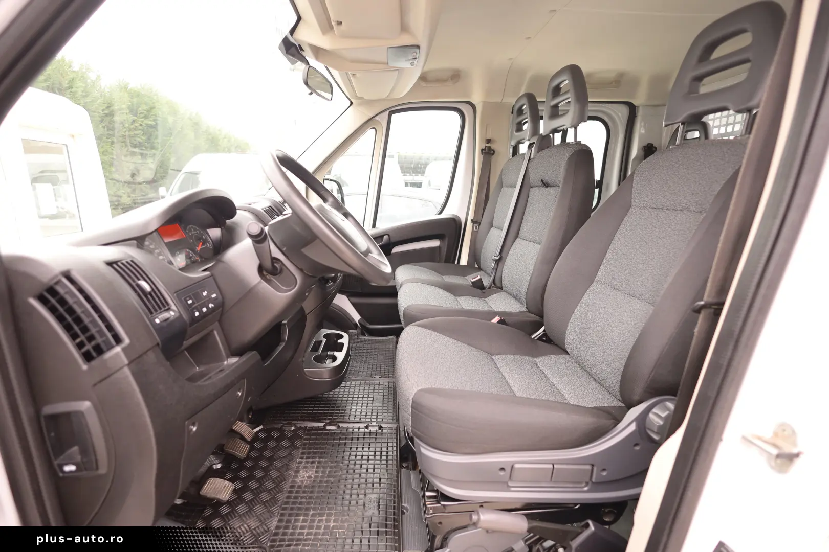 Fiat Ducato DOKA 7 locuri 2.3D 120CP