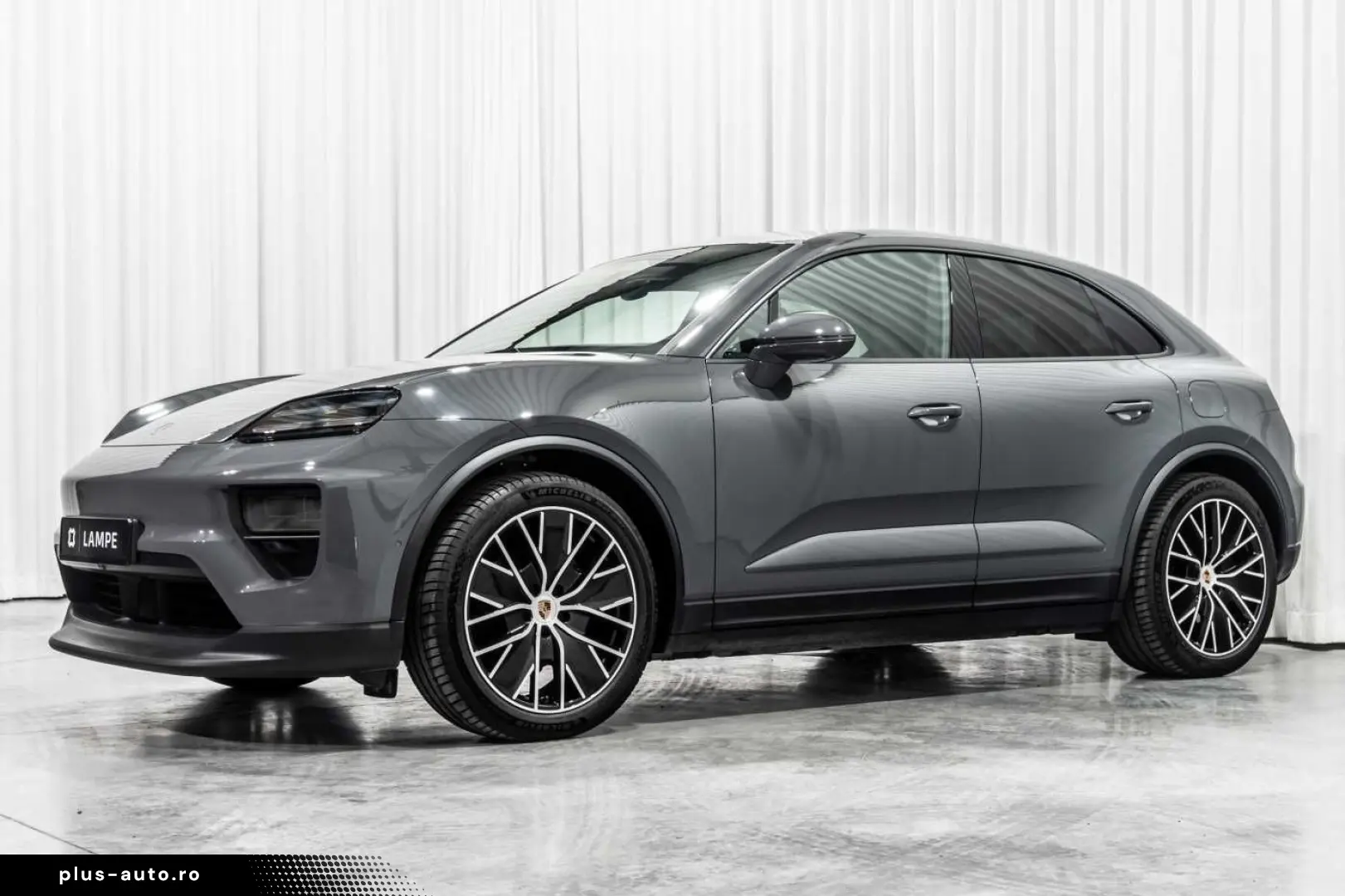 Macan 4 Electric Slate Grey Neo   Chalk Volleder