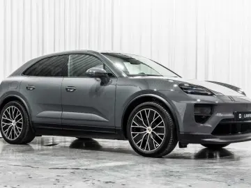 Macan 4 Electric Slate Grey Neo   Chalk Volleder