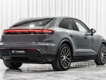 Macan 4 Electric Slate Grey Neo   Chalk Volleder