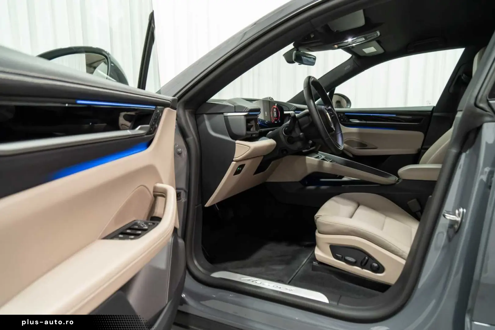 Macan 4 Electric Slate Grey Neo   Chalk Volleder