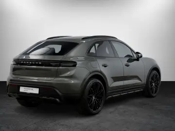 Macan Electric 4