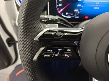 GLC 200 4M AMG Premium  DigiLight Sitzklima Pano