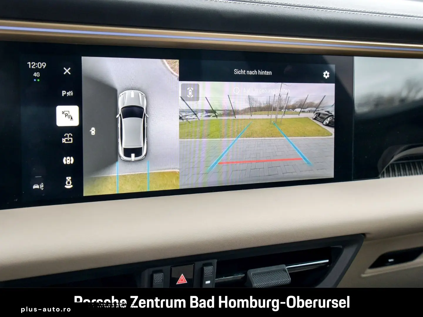 Macan 4 Burmester Panorama InnoDrive LED-Matrix