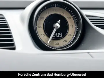 Macan 4 Burmester Panorama InnoDrive LED-Matrix