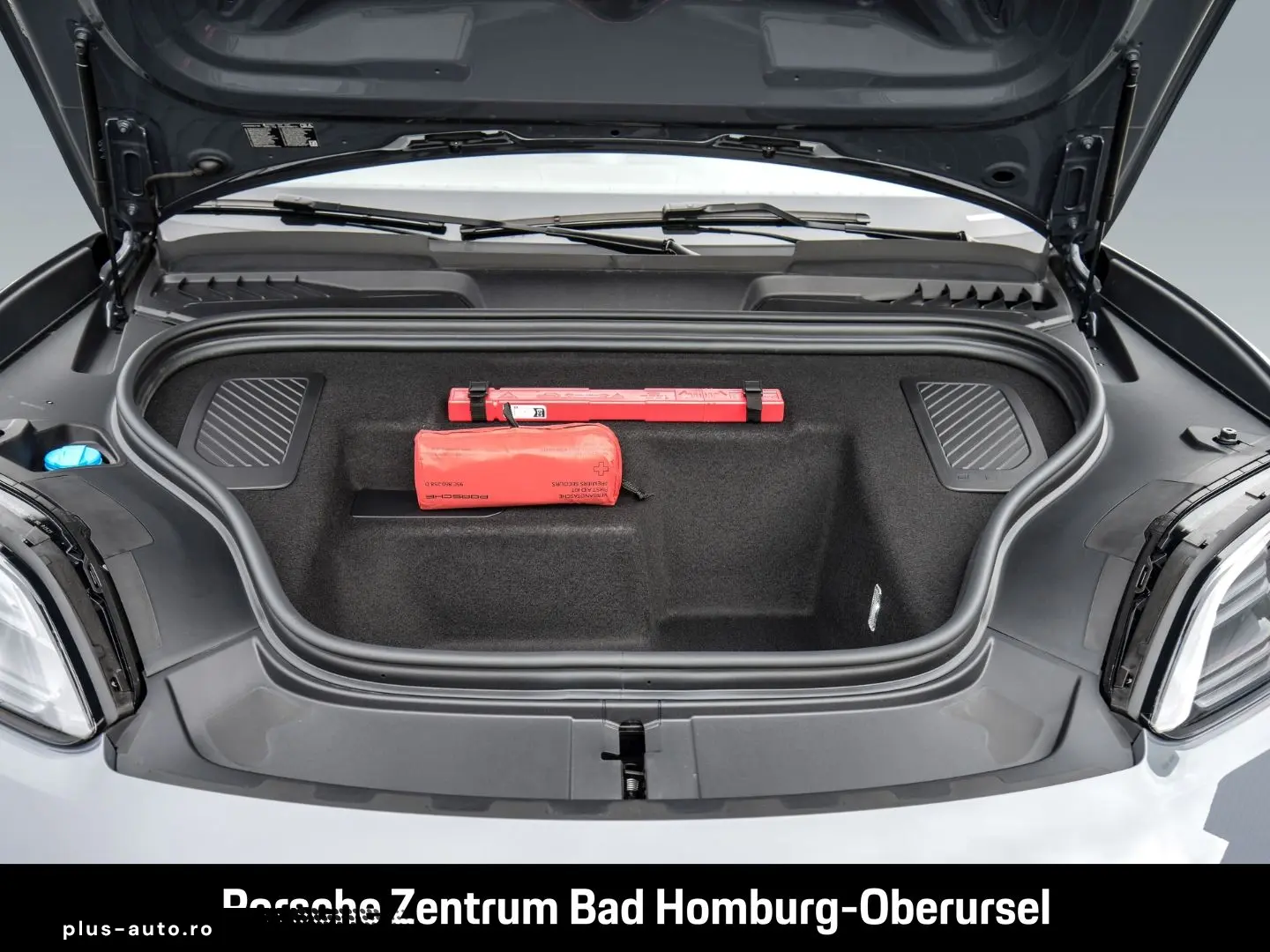 Macan 4 Burmester Panorama InnoDrive LED-Matrix