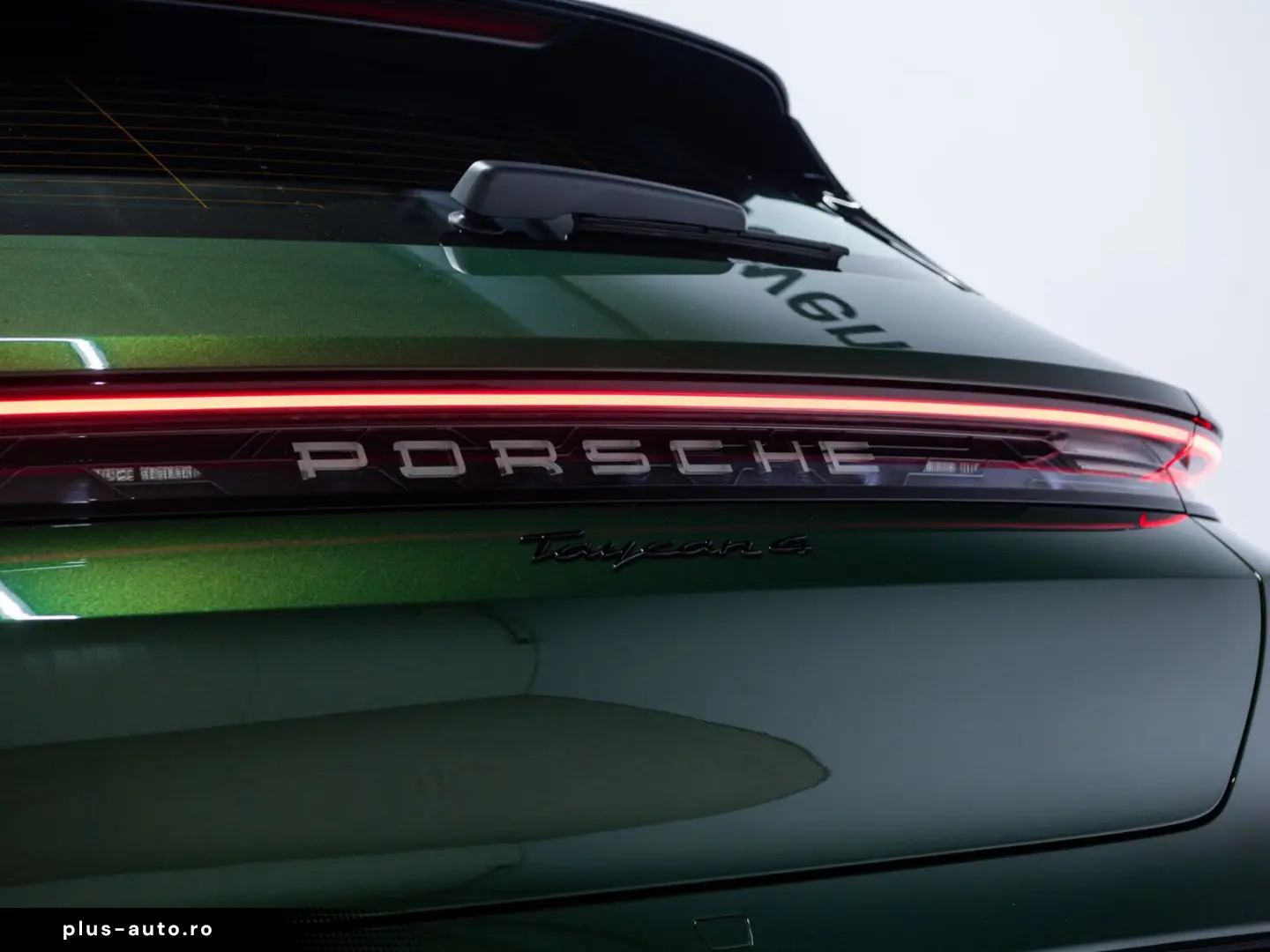 Taycan 4 Cross Turismo