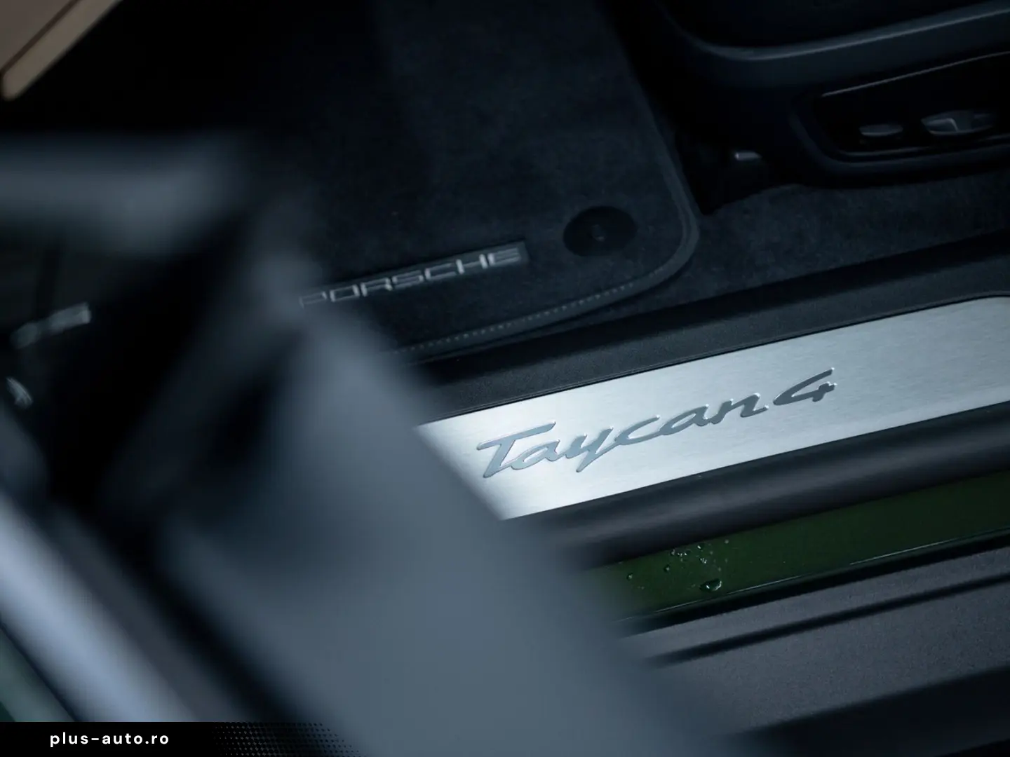 Taycan 4 Cross Turismo