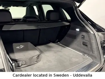 Cayenne E-Hybrid 470hp Pano HUD