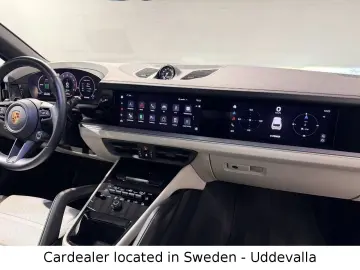 Cayenne E-Hybrid 470hp Pano HUD