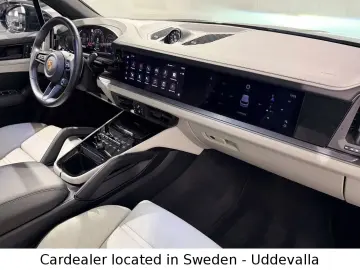 Cayenne E-Hybrid 470hp Pano HUD