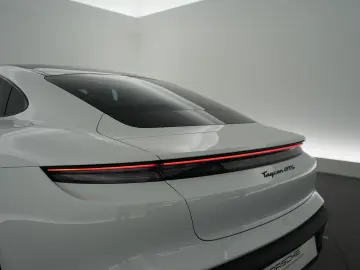 Taycan GTS