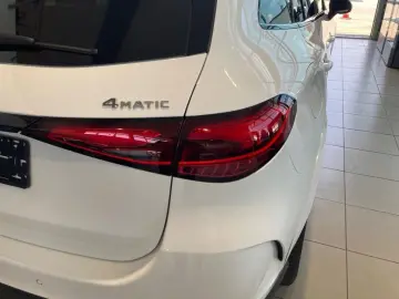 GLC 300 e 4M EDITION AMG-Line Night AHK DISTRON