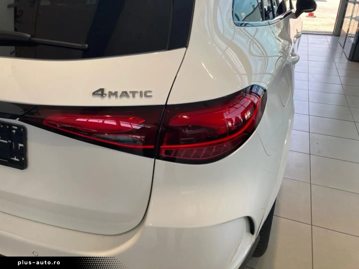 GLC 300 e 4M EDITION AMG-Line Night AHK DISTRON