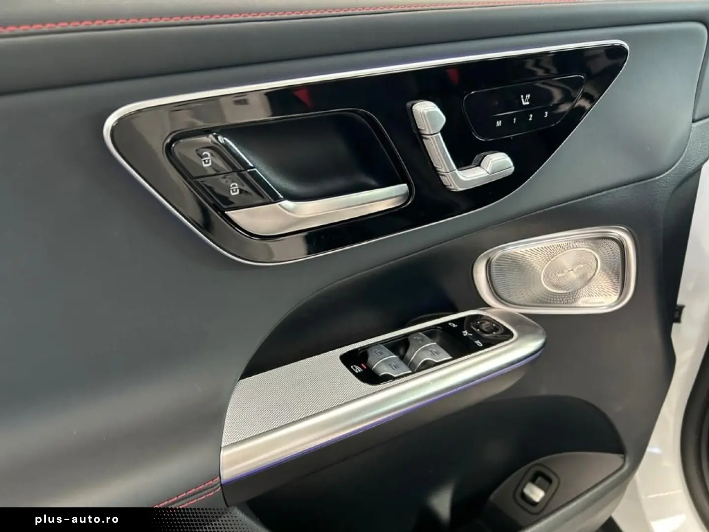 GLC 43 4MATIC Premium Plus  Digital Light