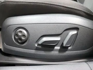 A4 Lim. 40 TFSI Quattro S Line LED NAVI KEYLESS