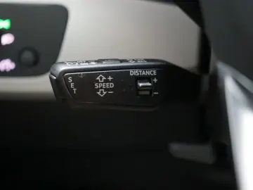 A4 Lim. 40 TFSI Quattro S Line LED NAVI KEYLESS
