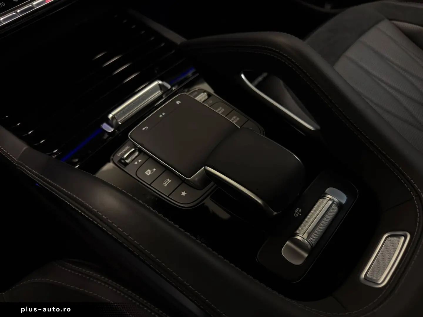 GLE 63 AMG S 4M  Pano AHK Burmester Sitzklim 22