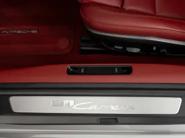 911 Carrera   Burmester   Sportabgas   Chrono