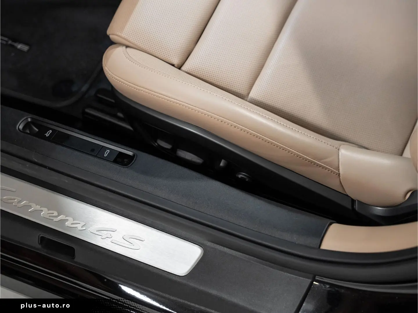 992 Carrera 4S Cabriolet Sport Chrono InnoDrive